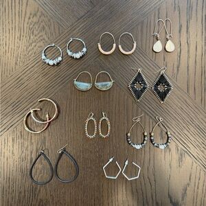 Set of 10 earrings